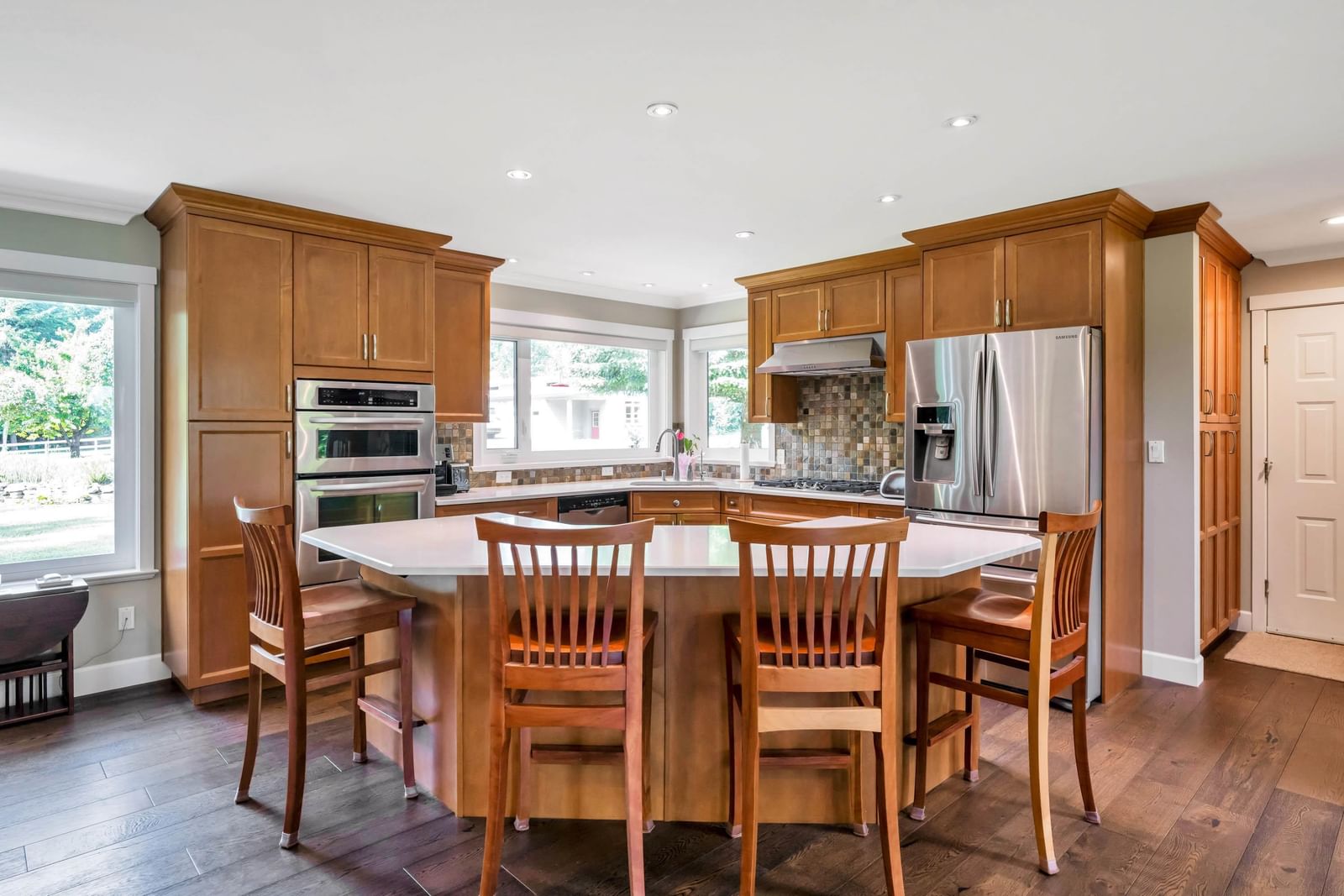 Listing Image 14