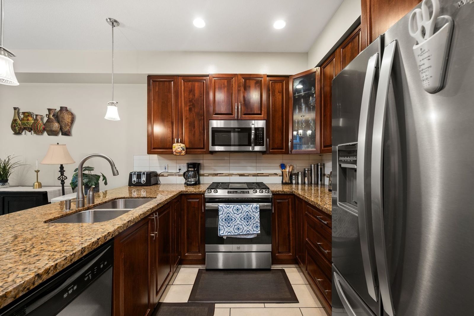 Listing Image 15