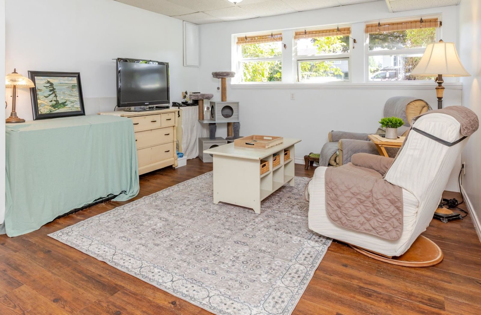 Listing Image 18