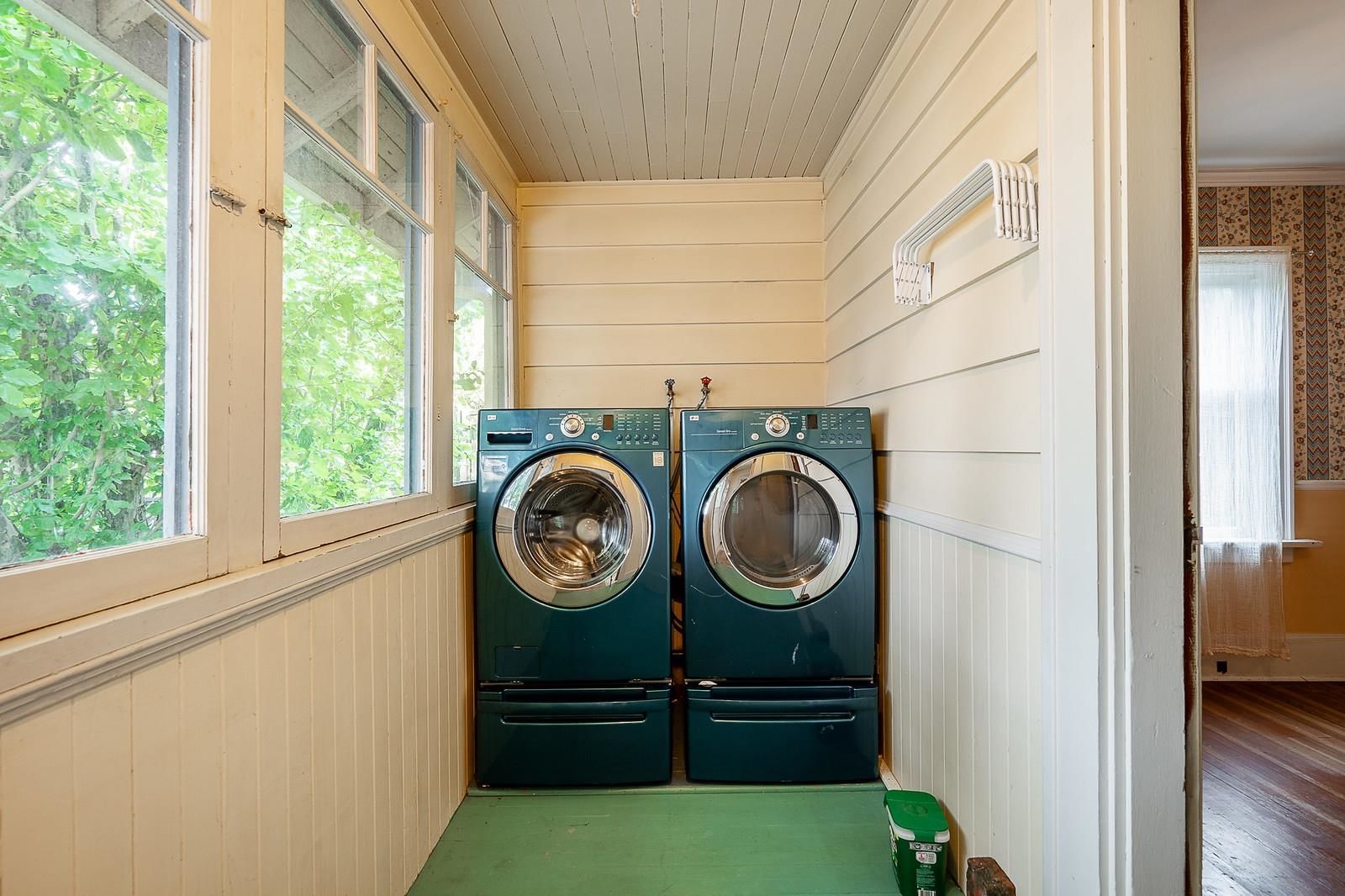 Listing Image 15