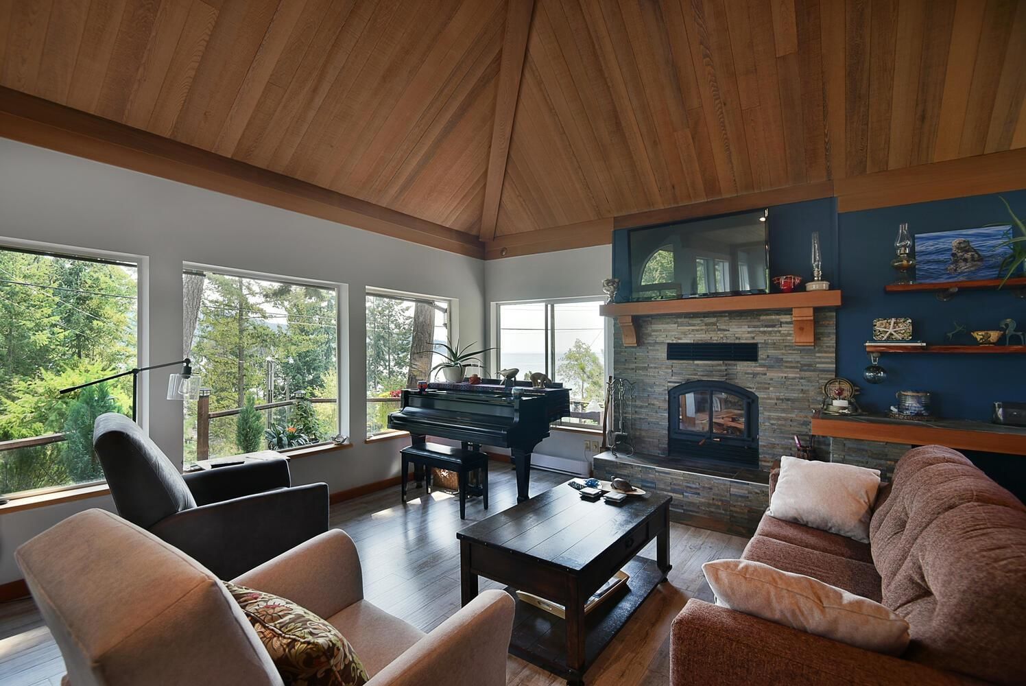 Listing Image 14