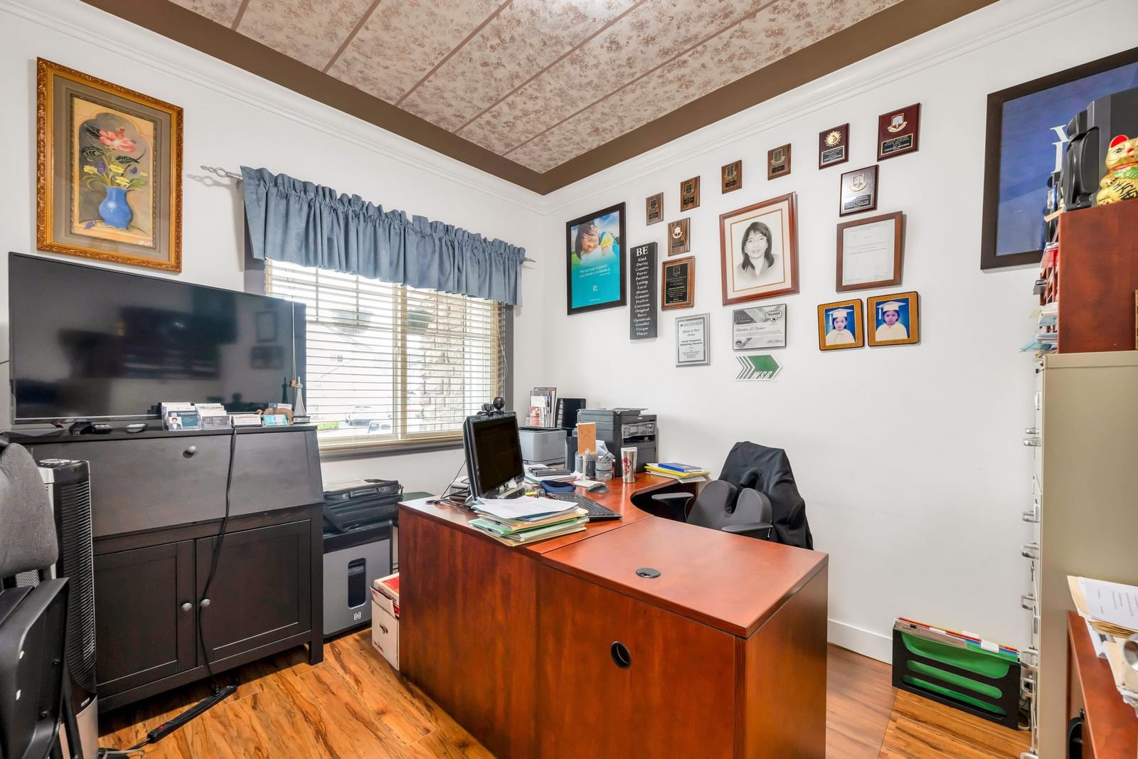 Listing Image 13
