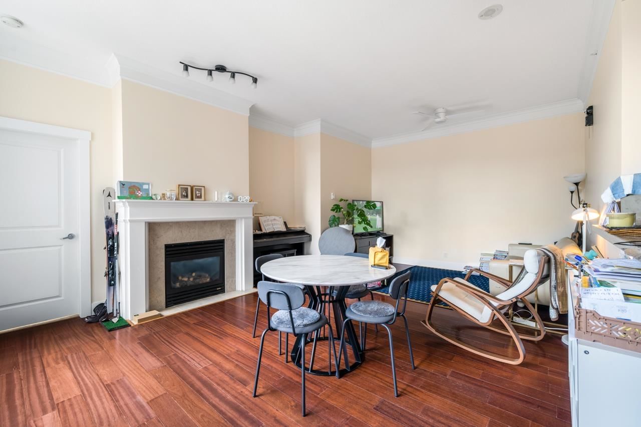 Listing Image 13