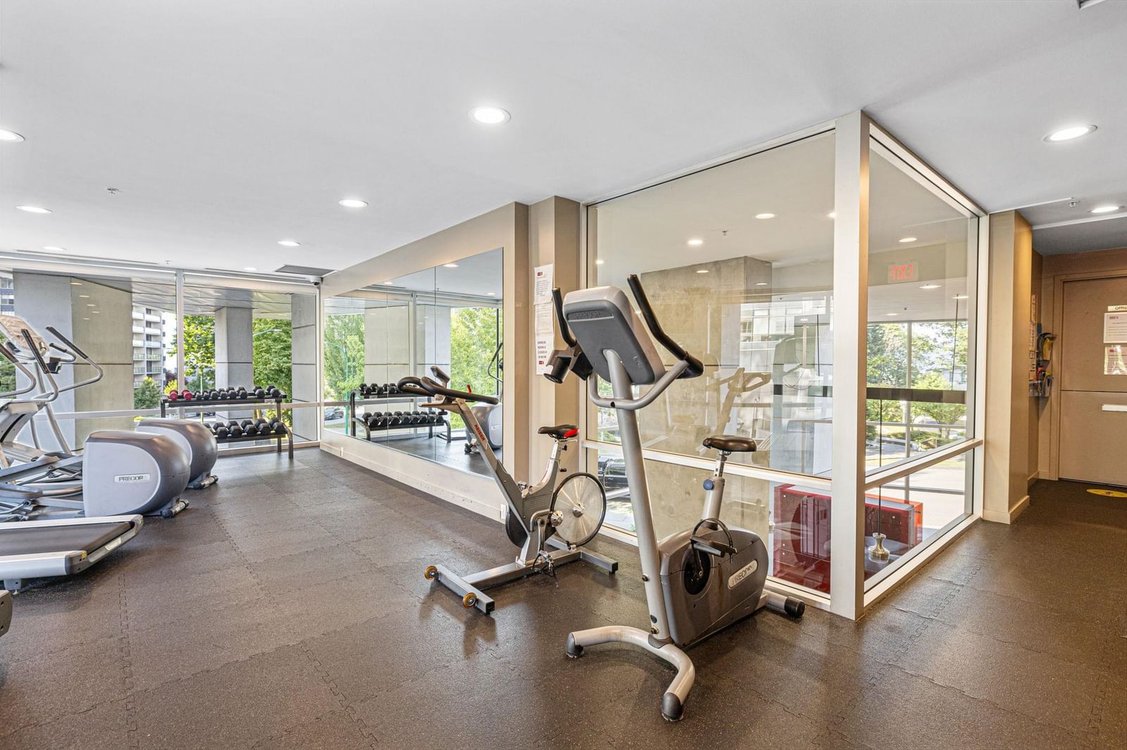 Listing Image 39