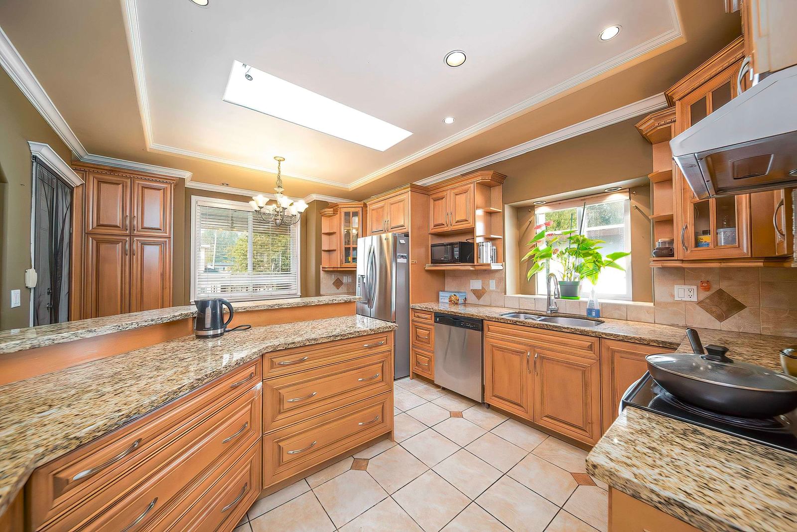 Listing Image 15