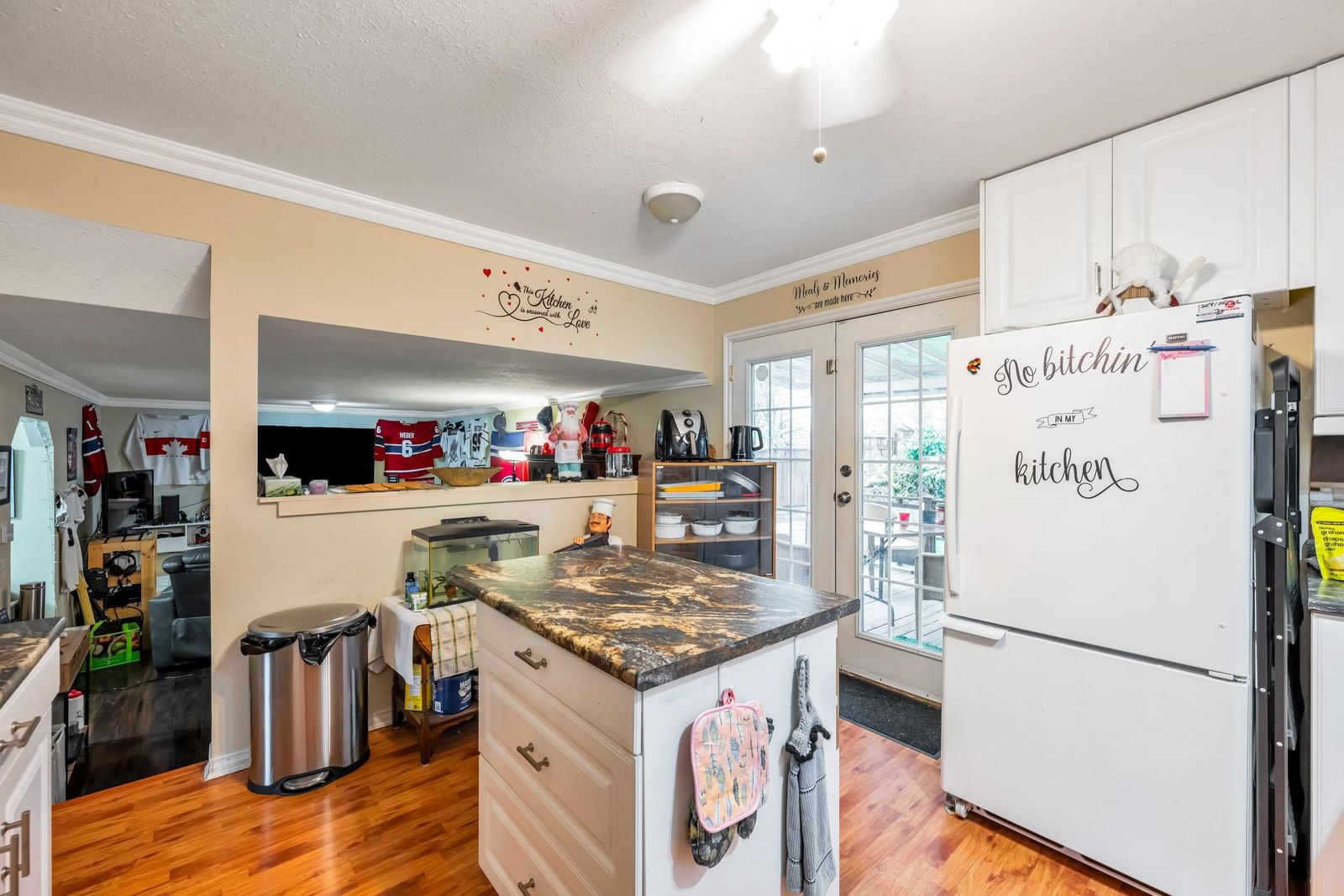 Listing Image 12