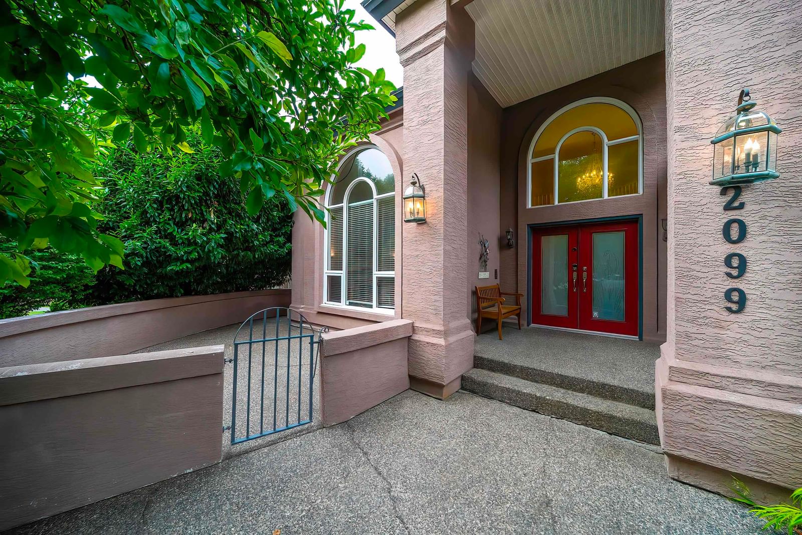 Listing Image 3