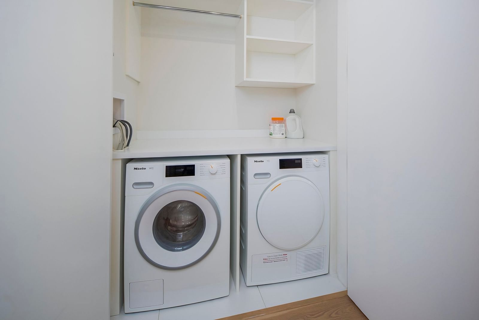 Listing Image 5