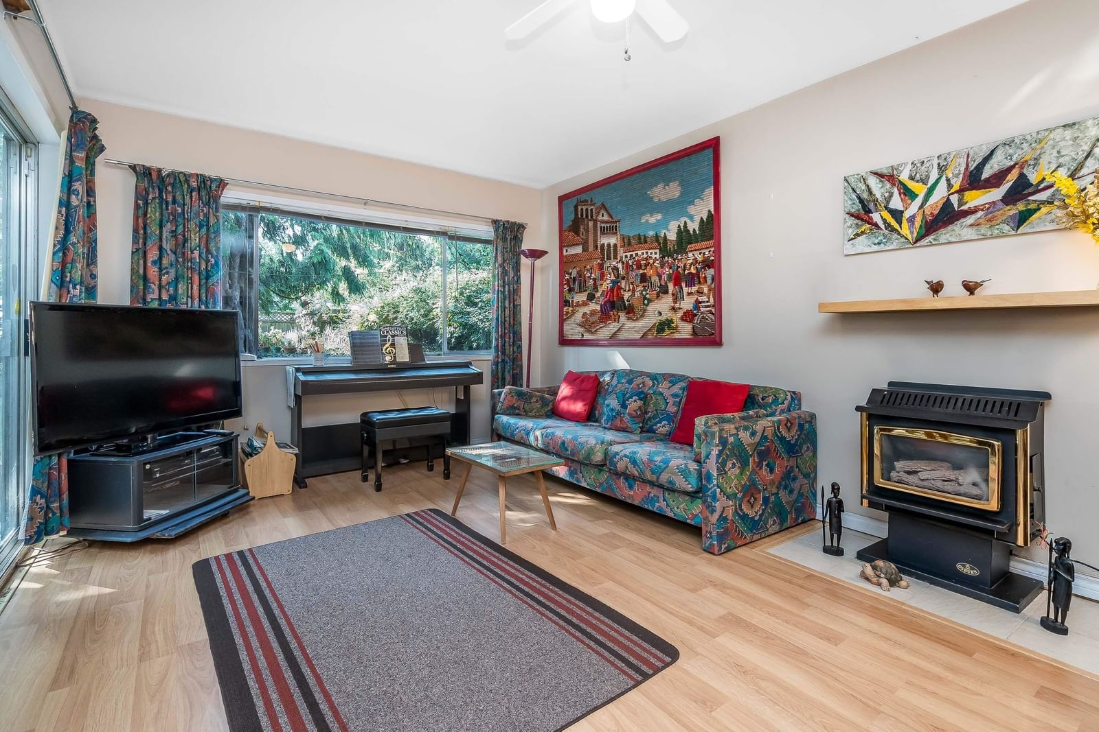 Listing Image 15