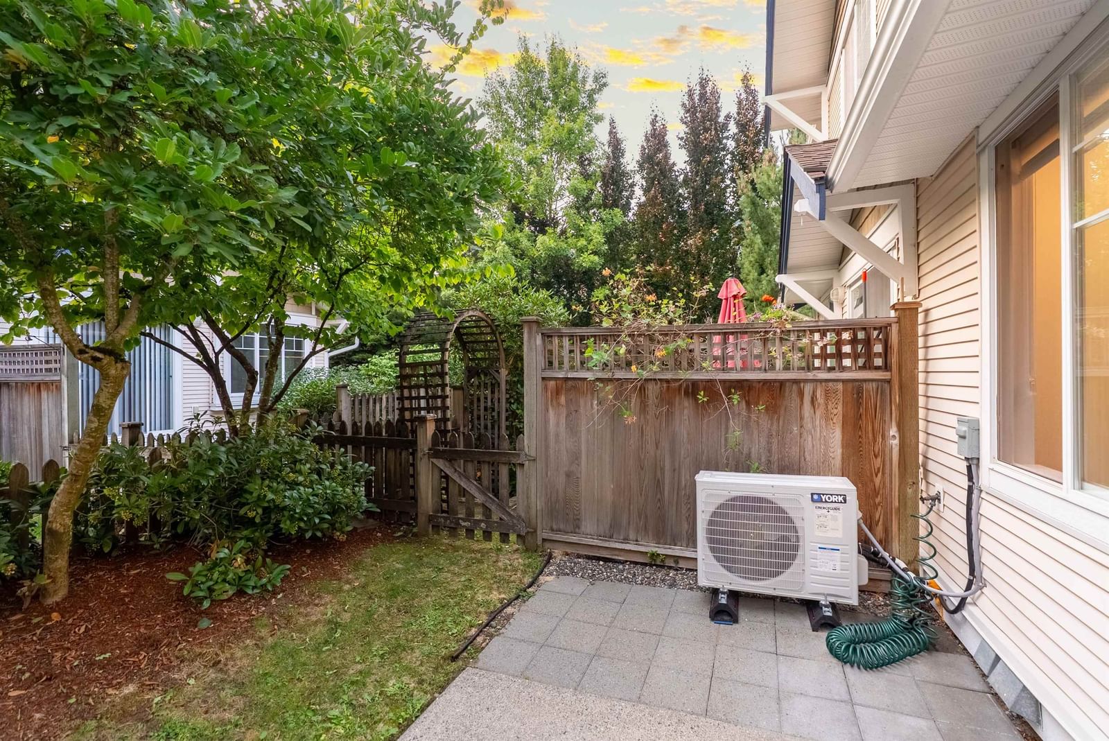 Listing Image 22