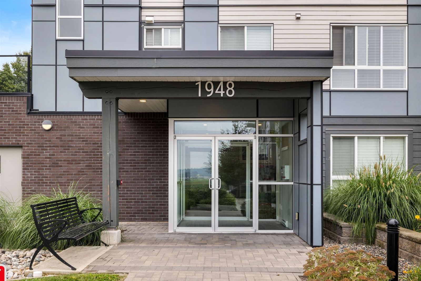 Listing Image 15