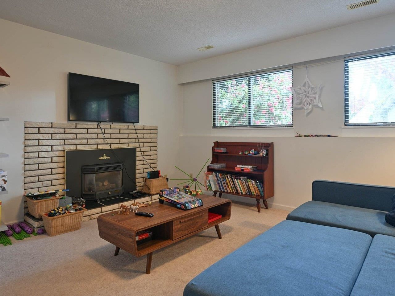 Listing Image 16