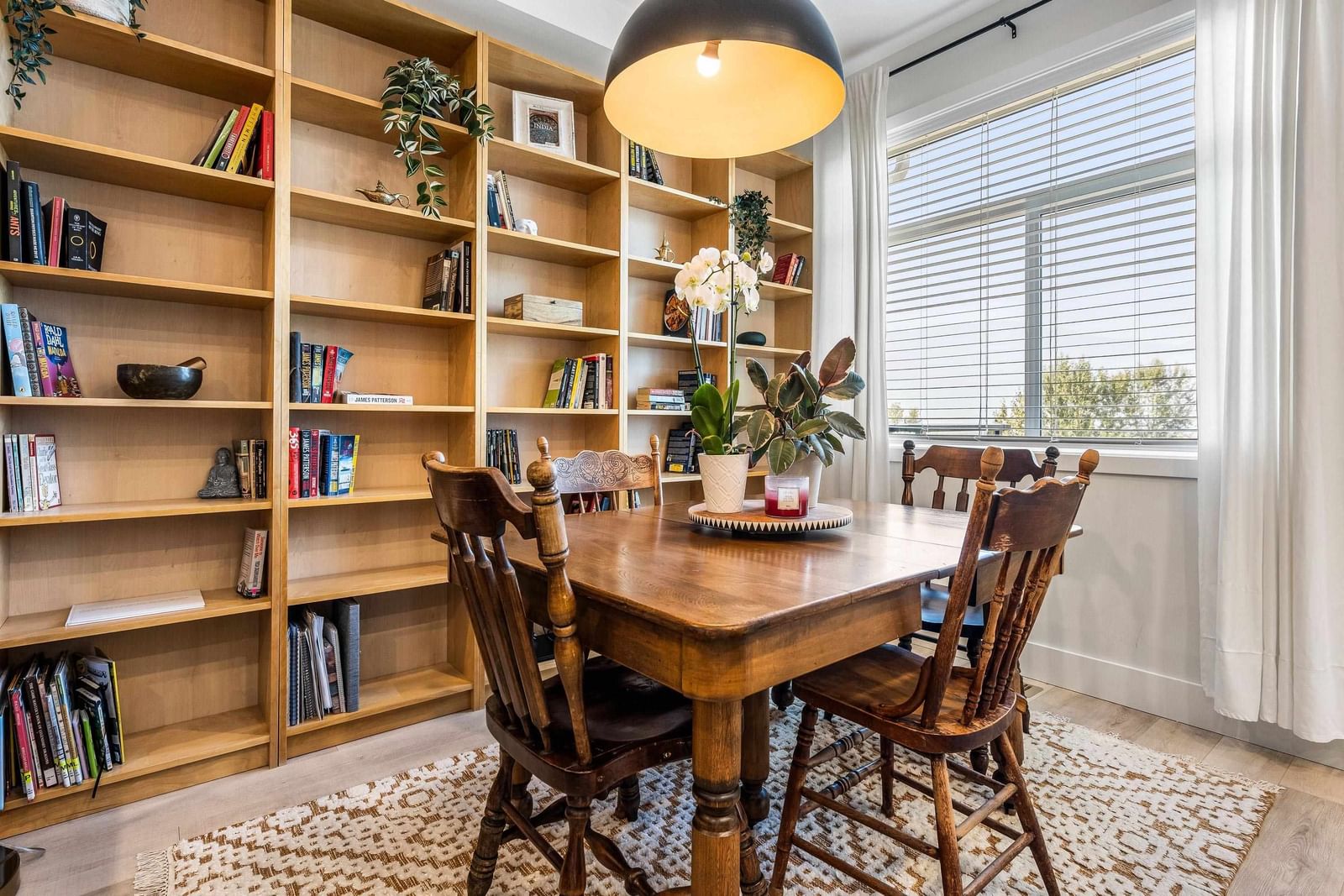 Listing Image 11