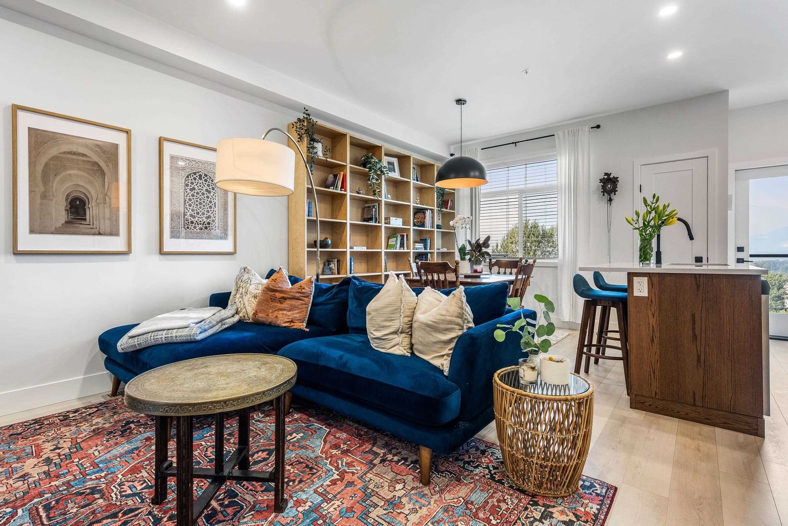 Listing Image 9