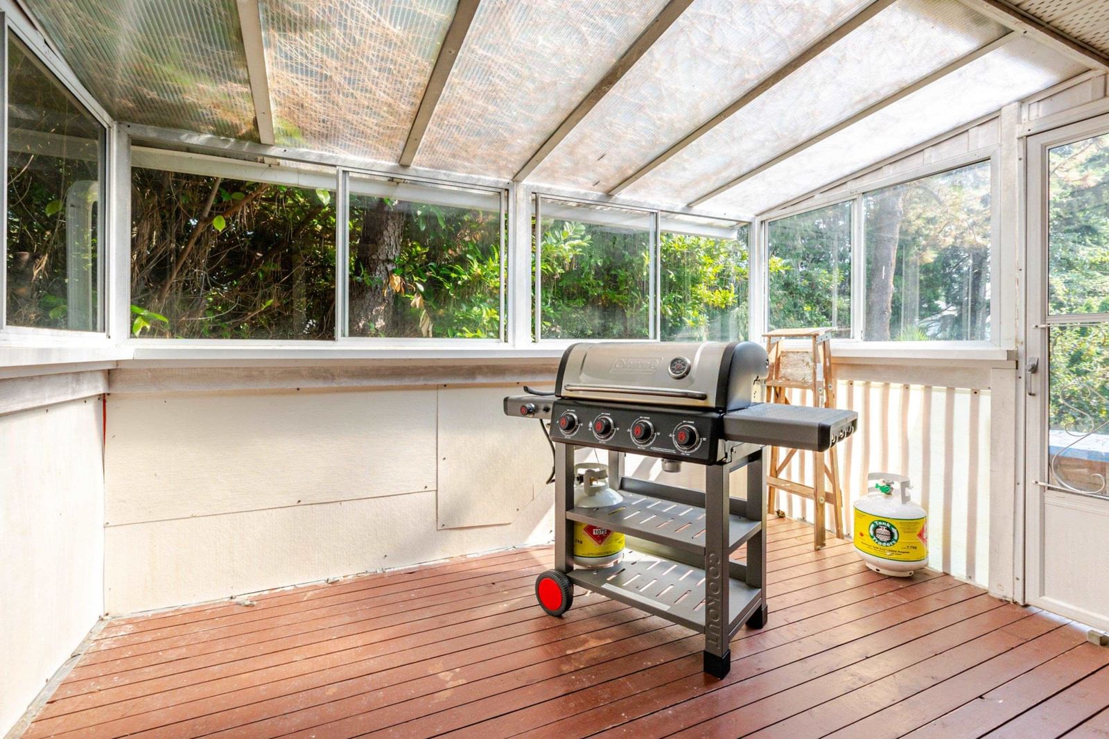 Listing Image 19