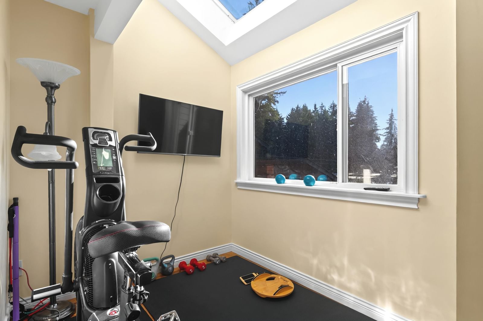 Listing Image 15