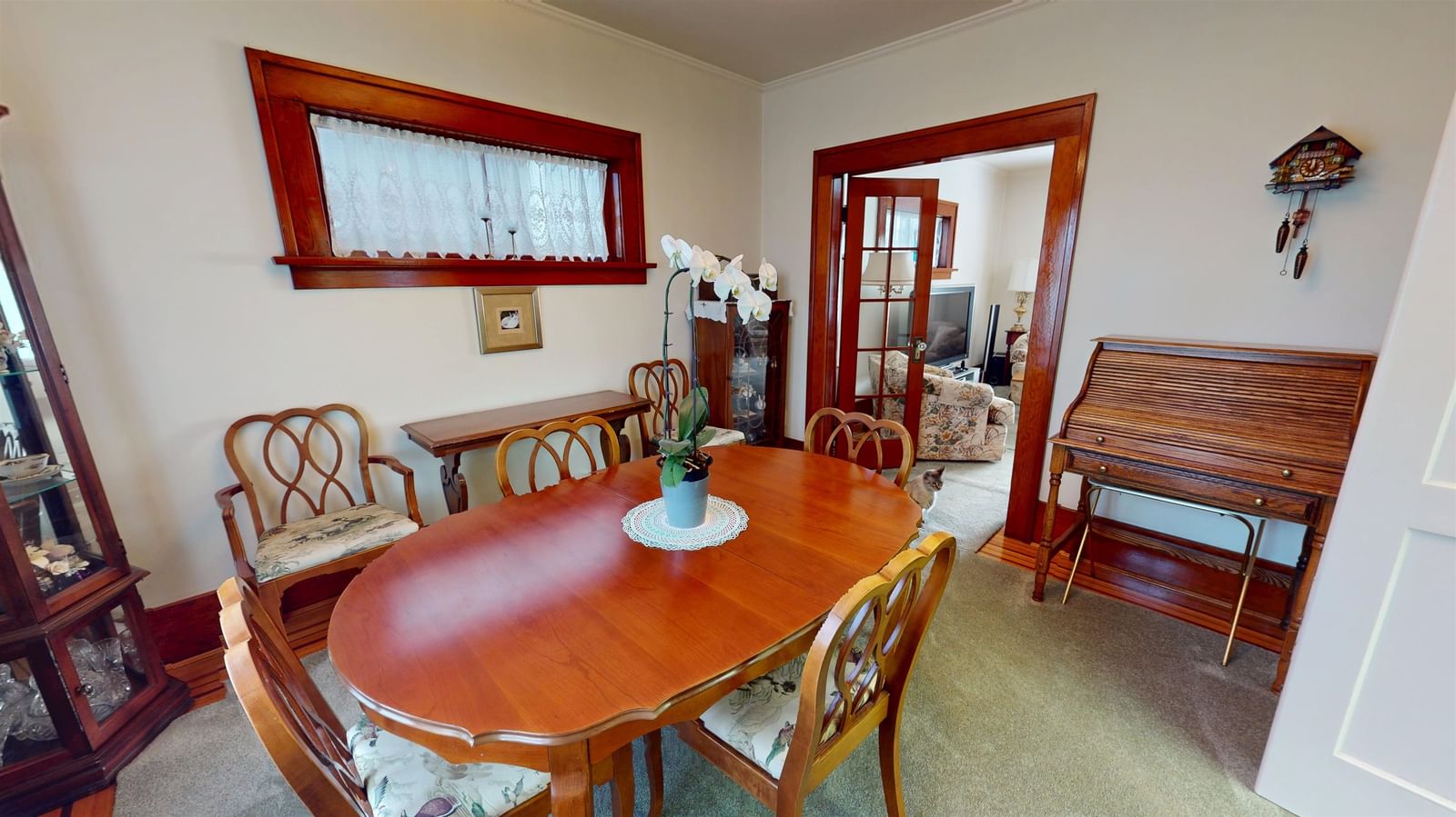 Listing Image 5