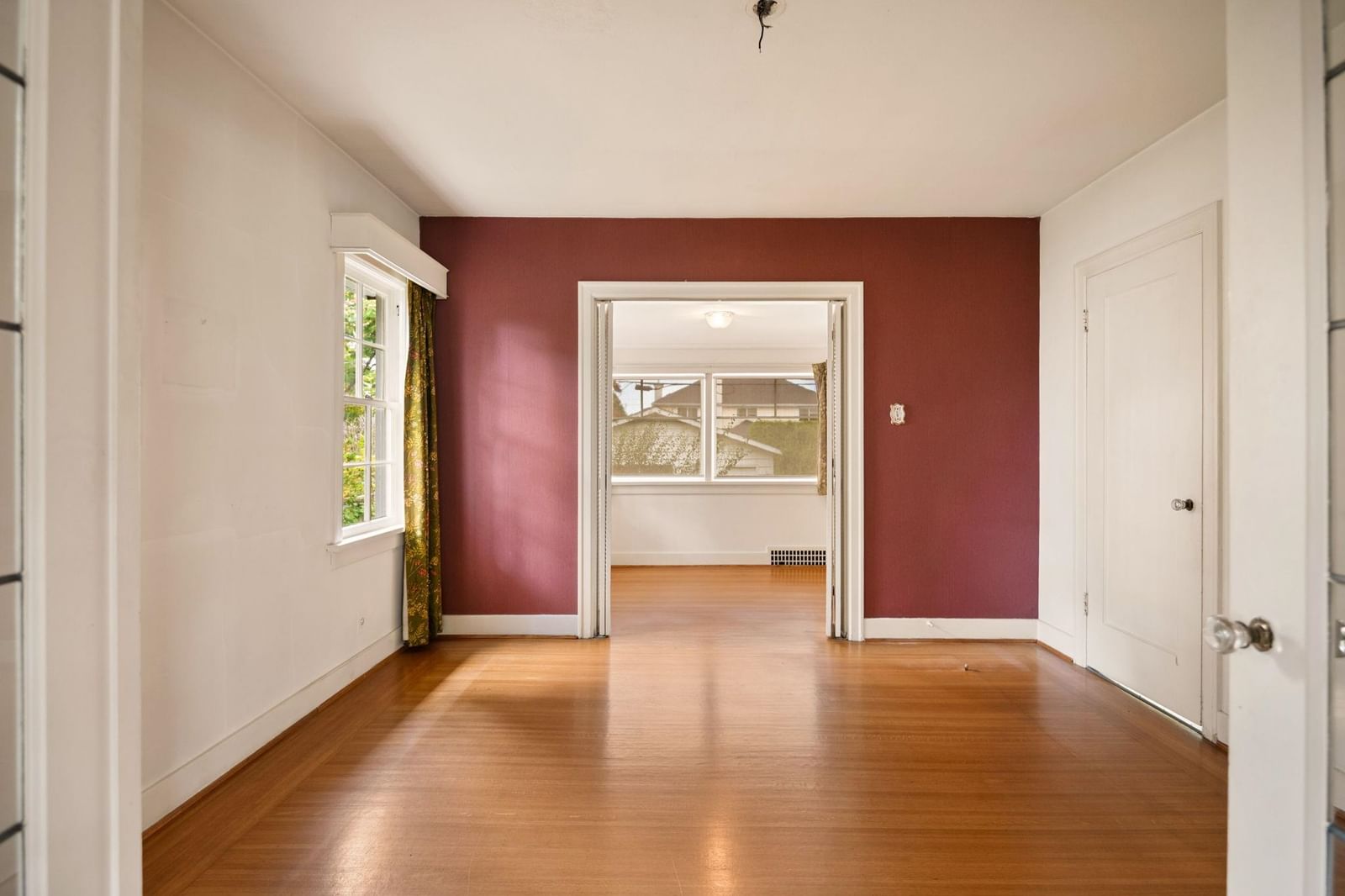 Listing Image 17