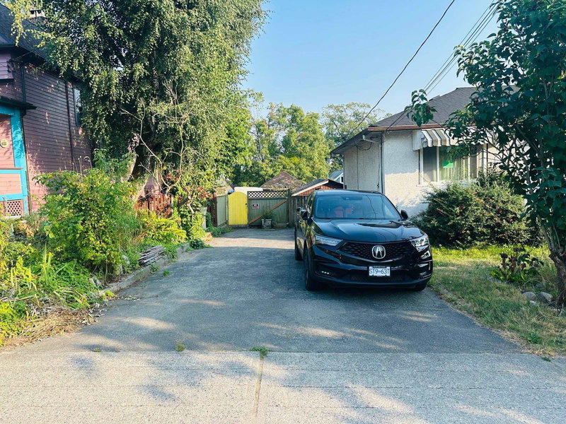 1038 Seventh Avenue, New Westminster, V3M 2J5 | Image 3