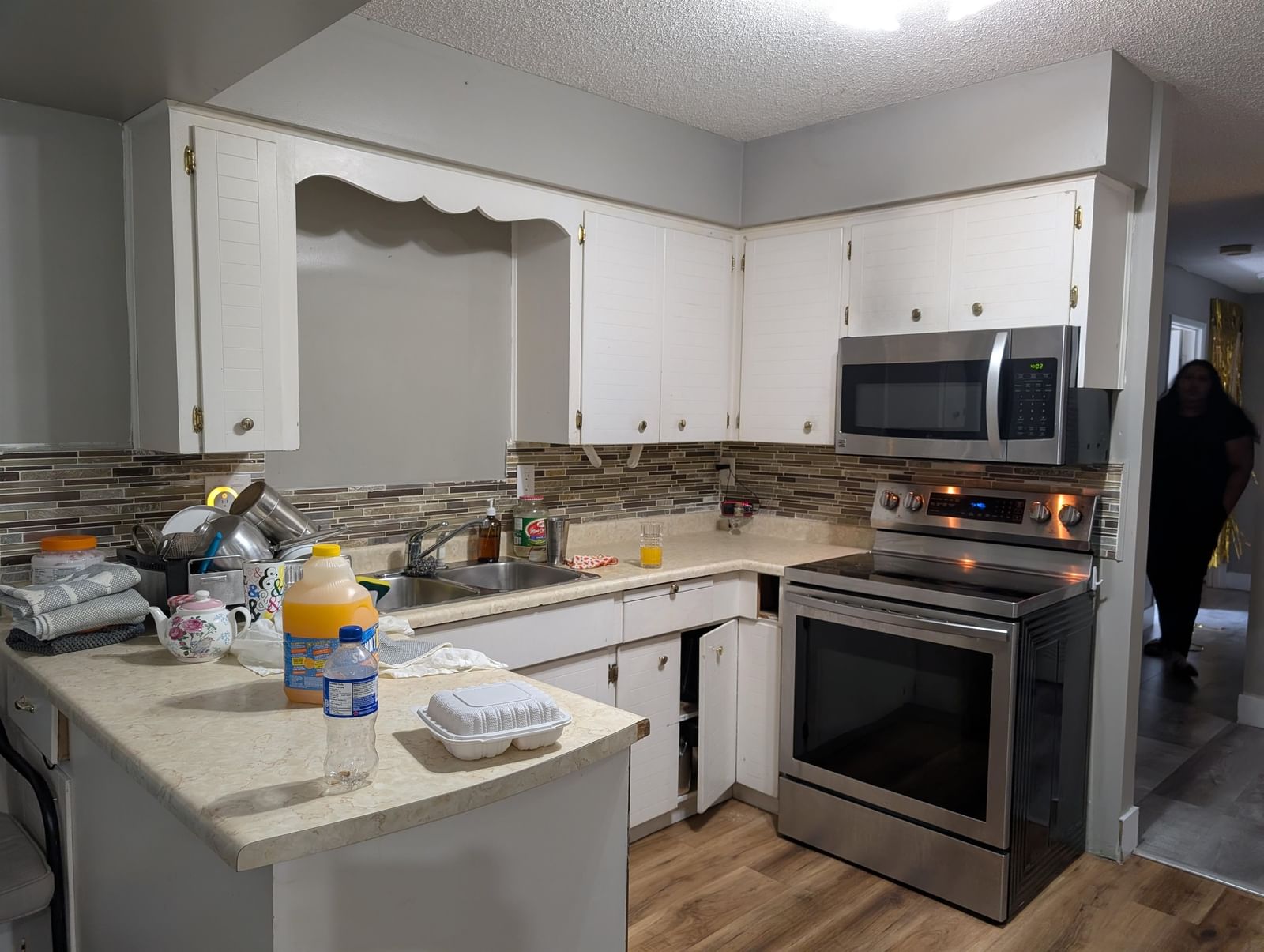 Listing Image 12