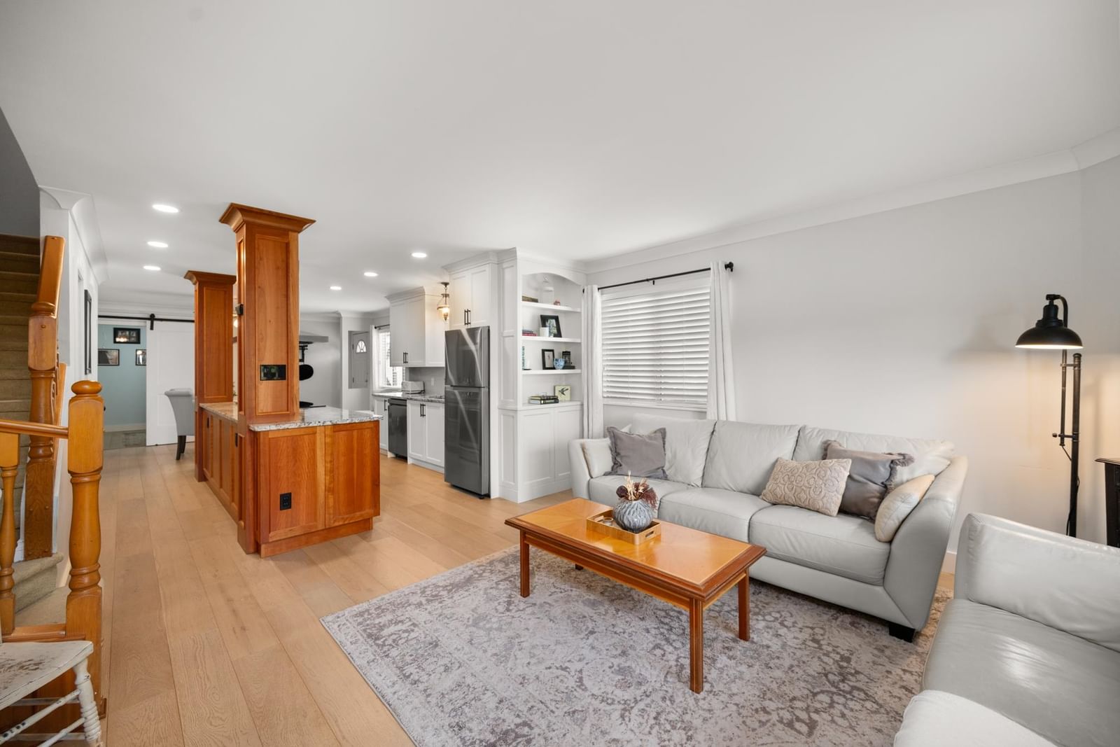 Listing Image 14