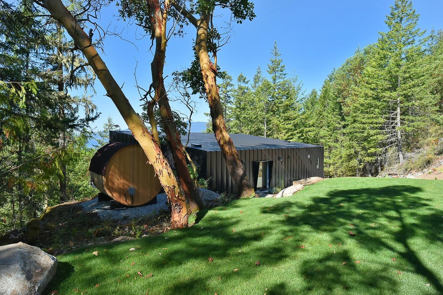 Listing Image 10