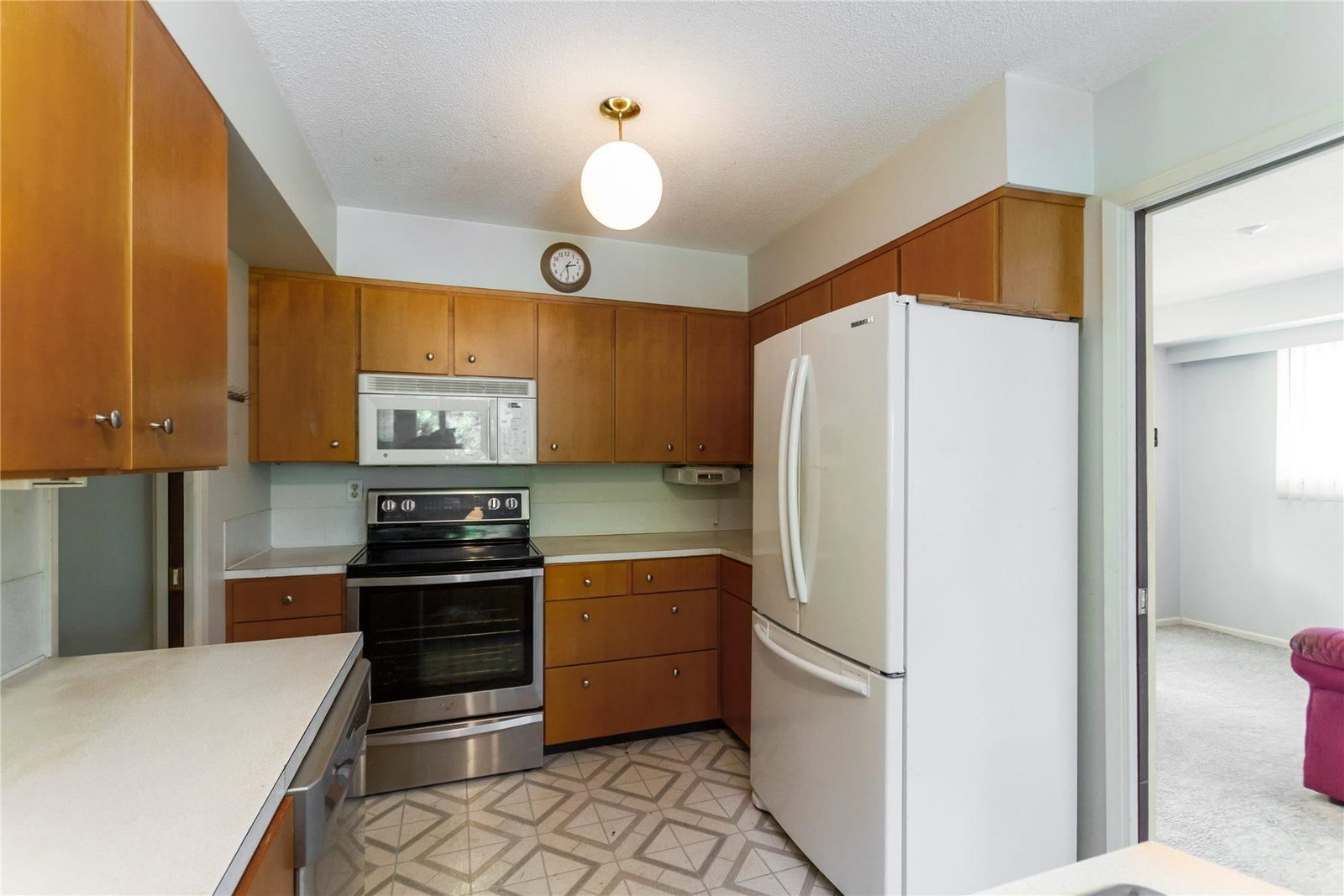Listing Image 6
