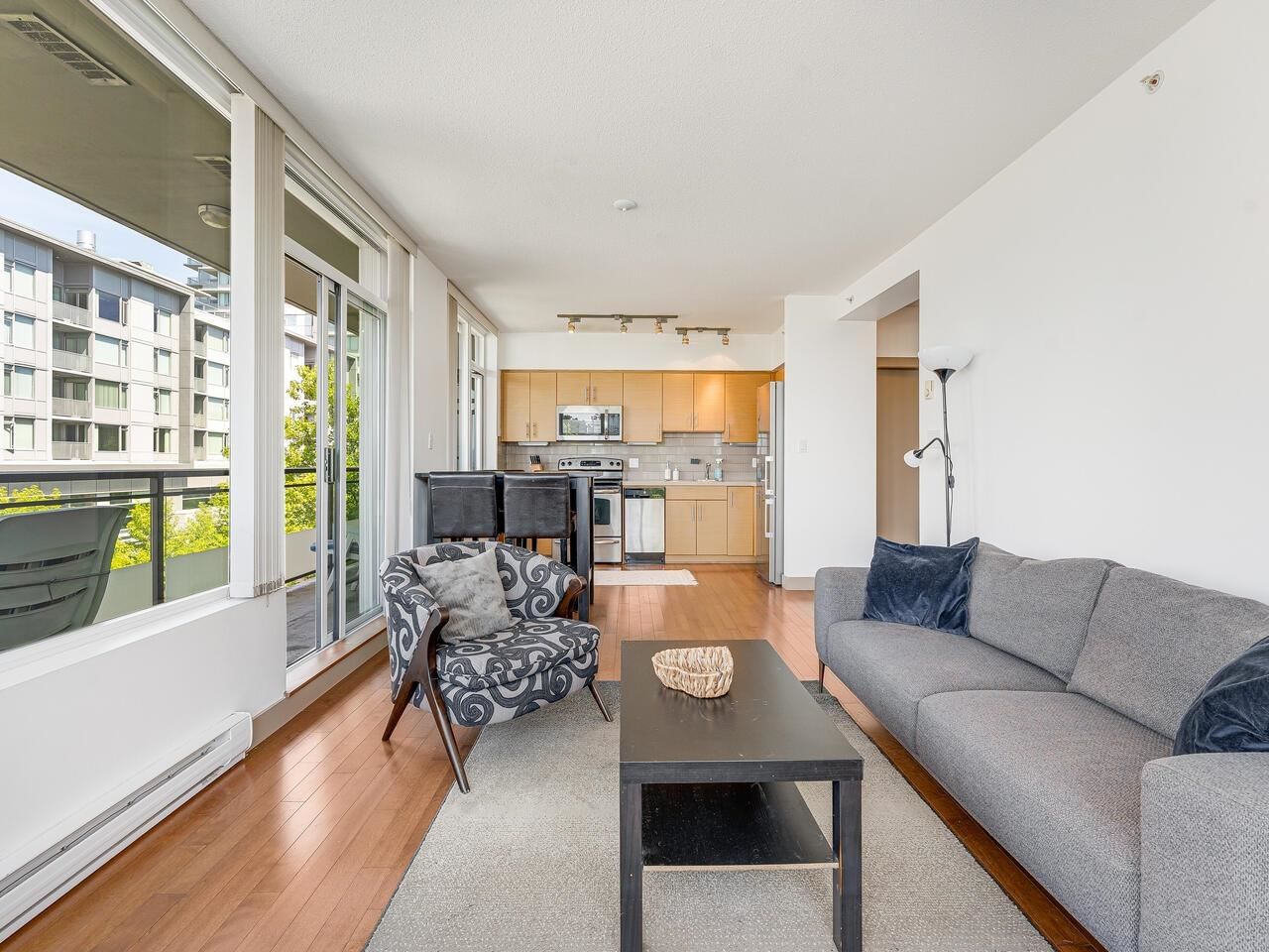 Listing Image 12