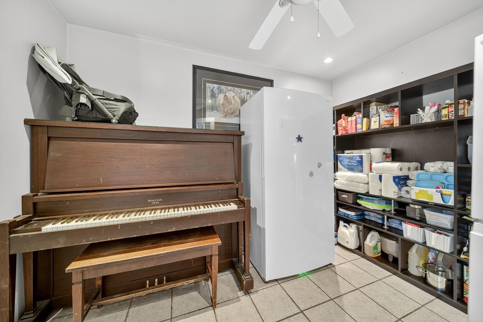 Listing Image 19