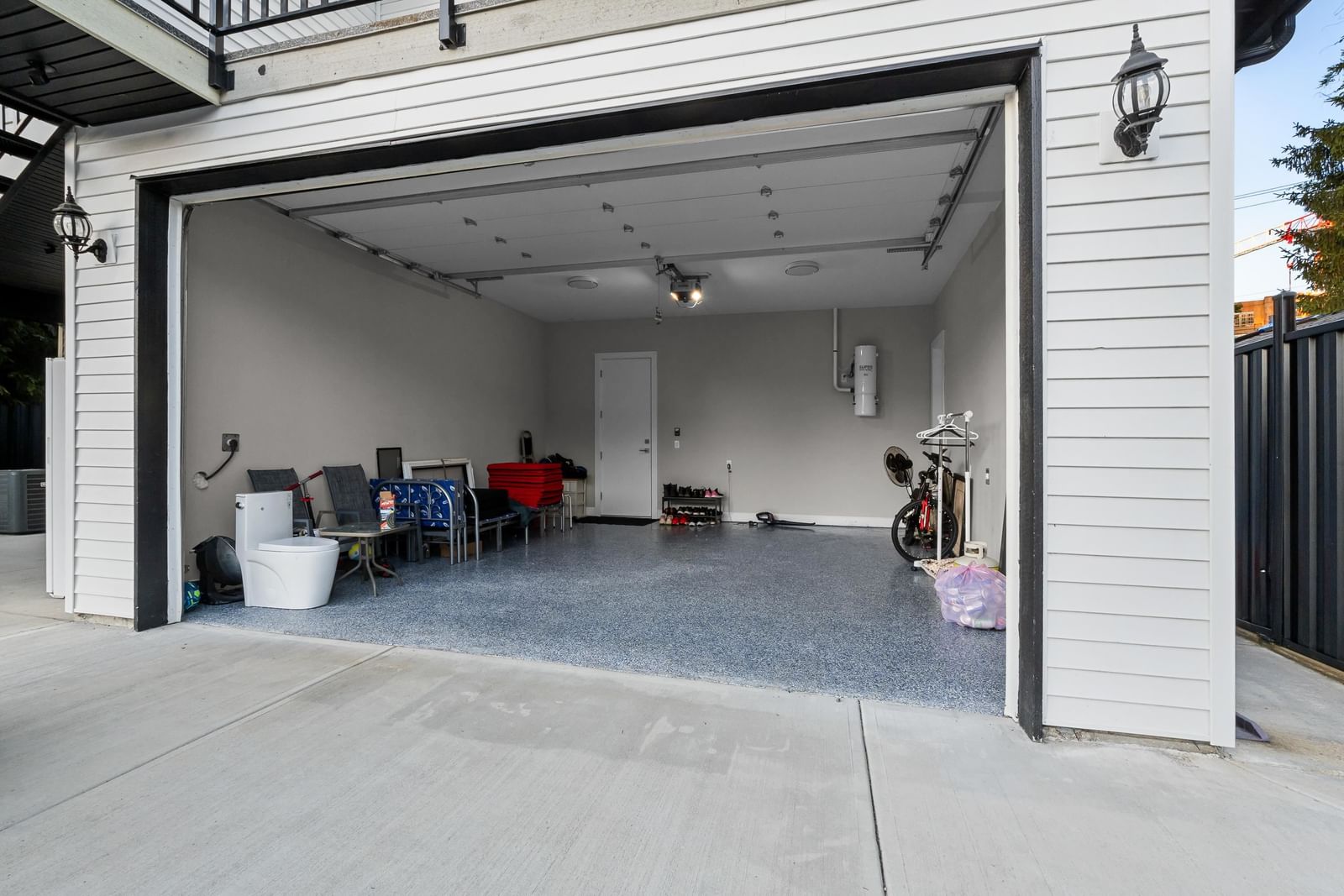 Listing Image 33