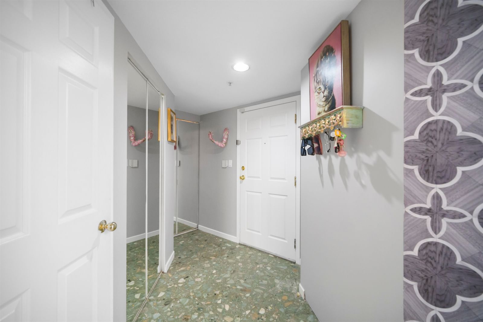 Listing Image 17