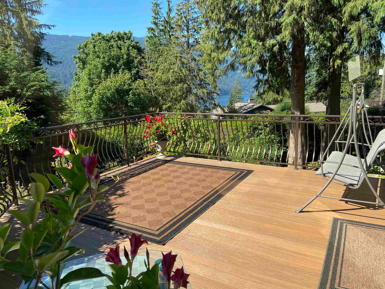 Listing Image 8