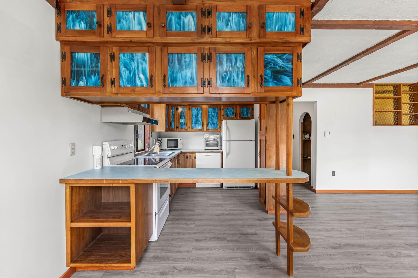 Listing Image 11
