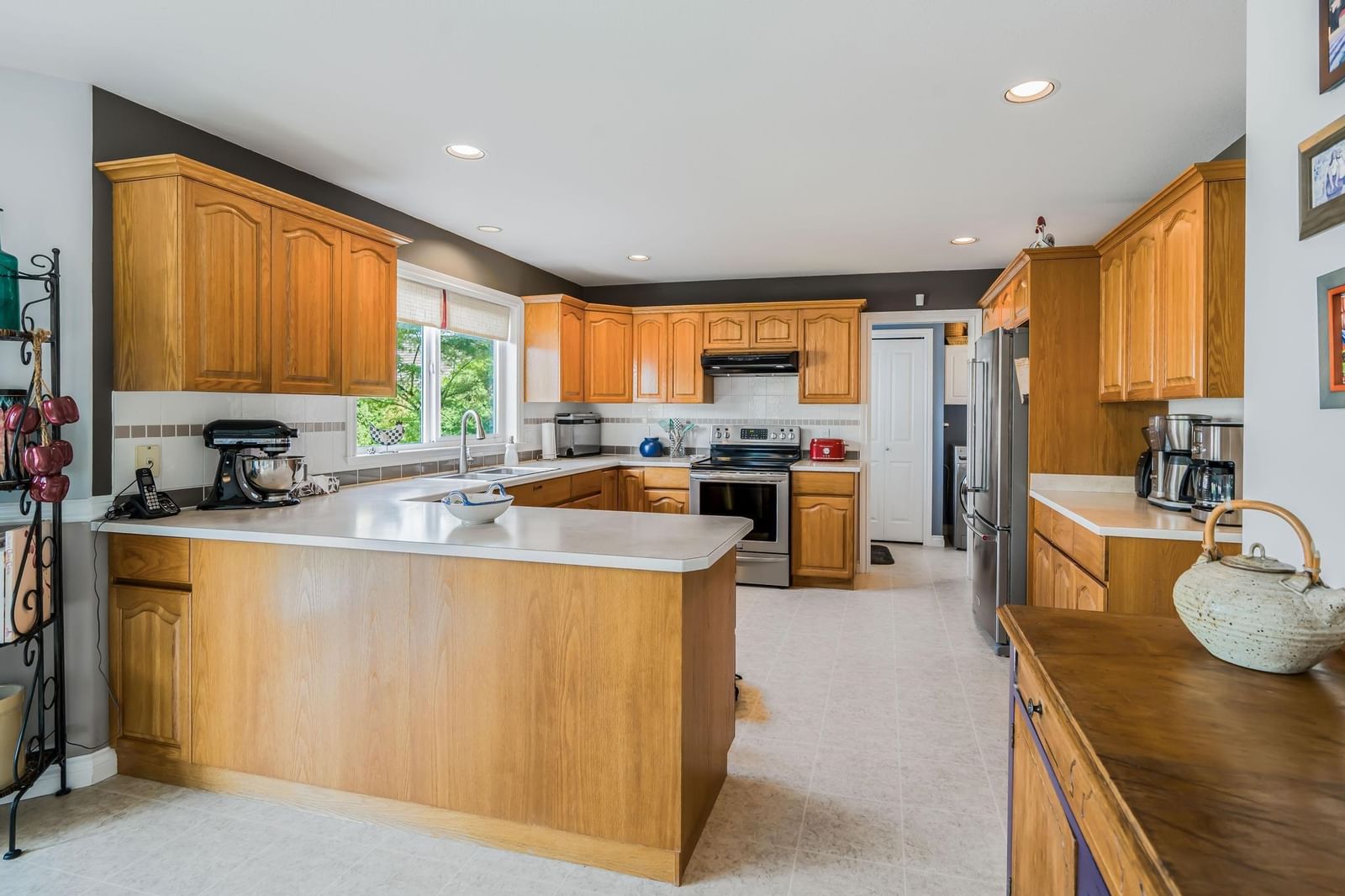 Listing Image 15