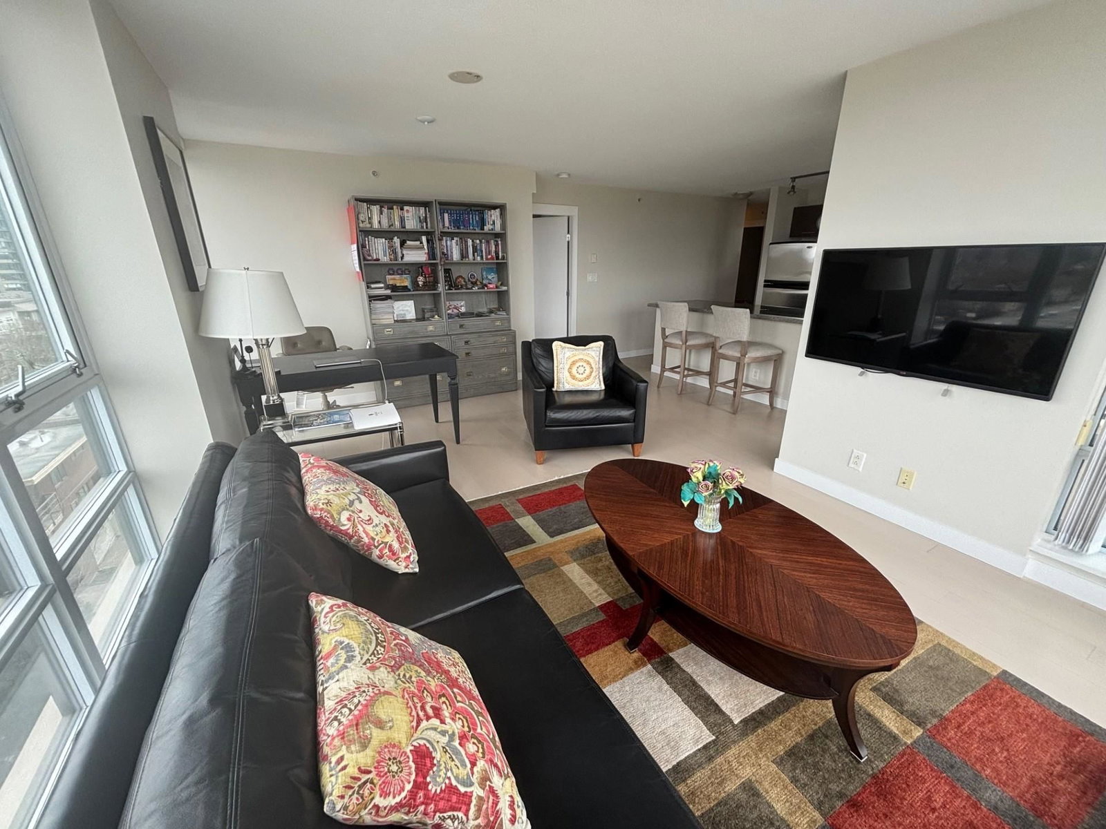 Listing Image 5