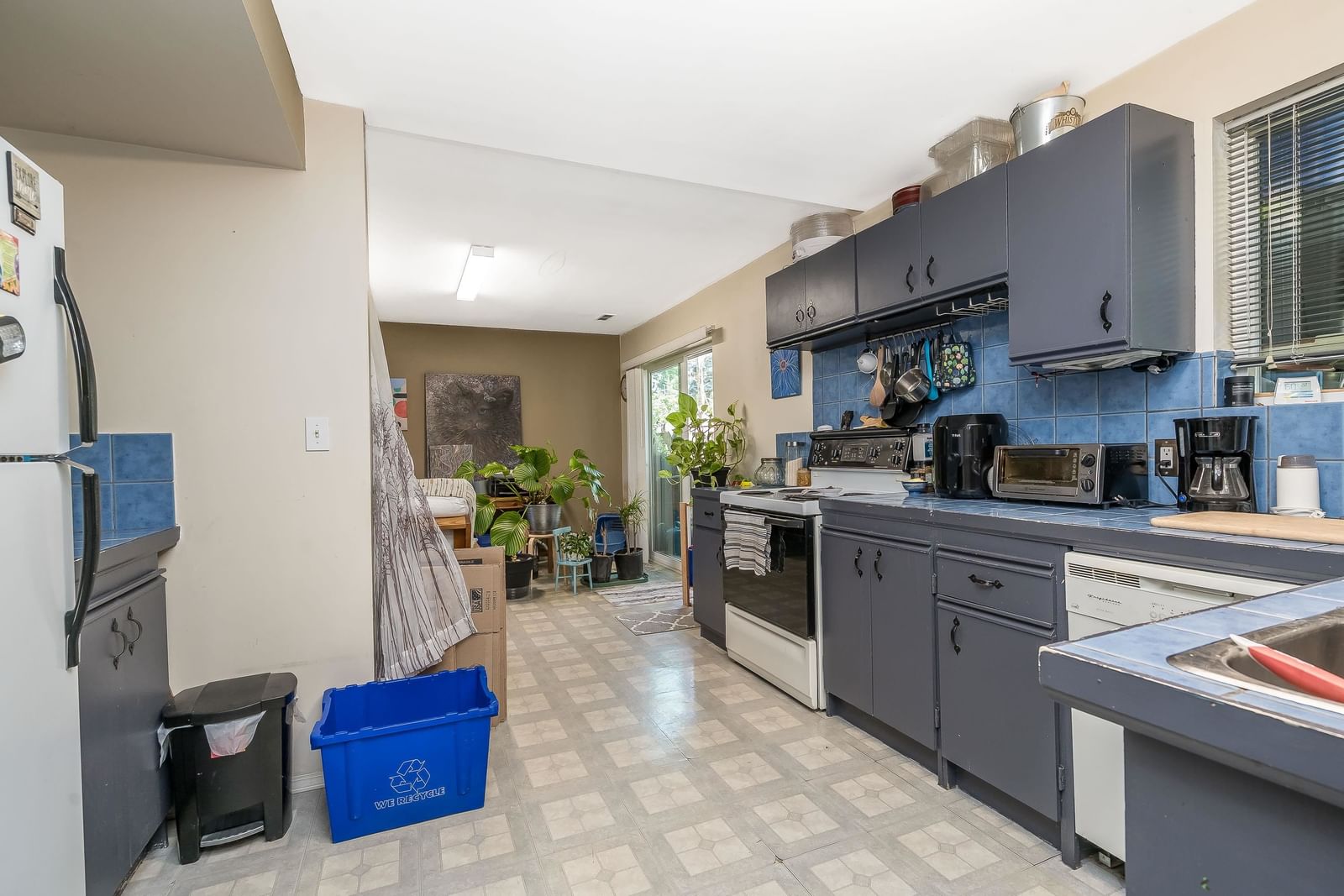 Listing Image 16