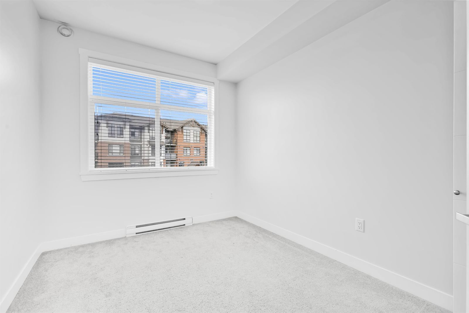 Listing Image 26