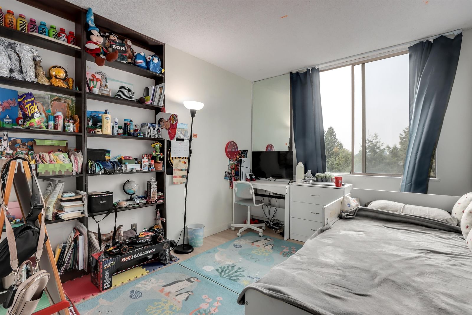 Listing Image 13