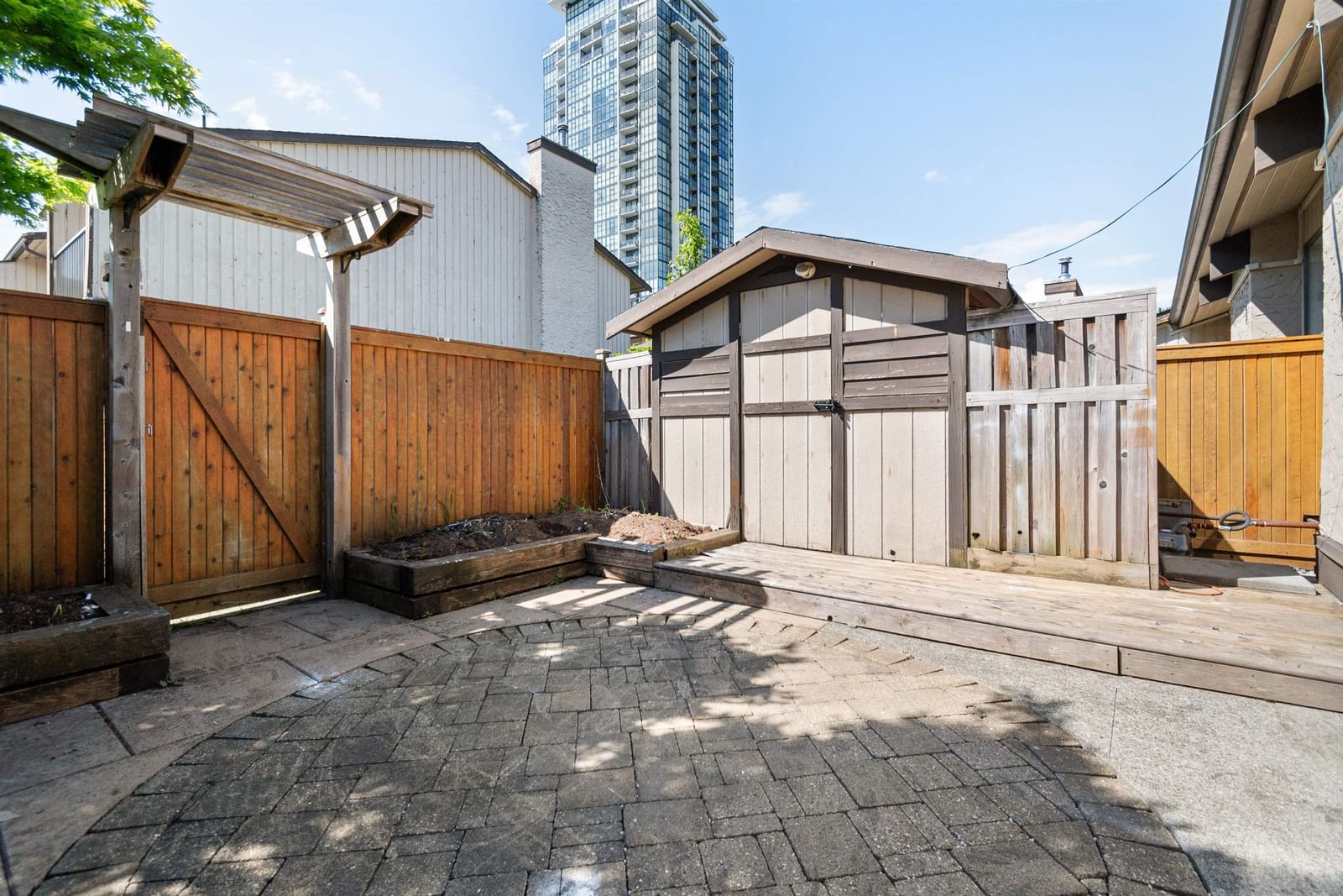 Listing Image 15
