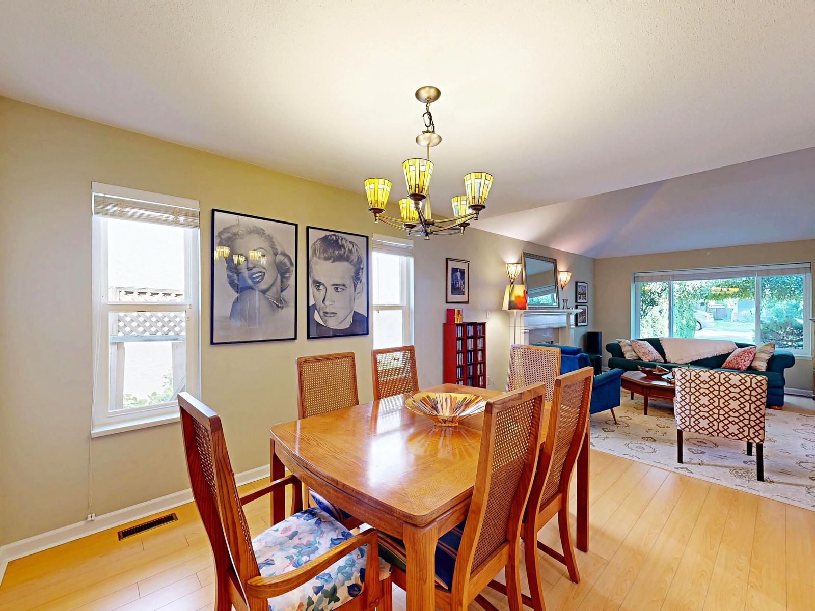 Listing Image 9