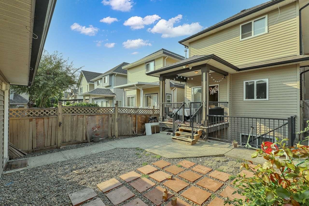 Listing Image 16