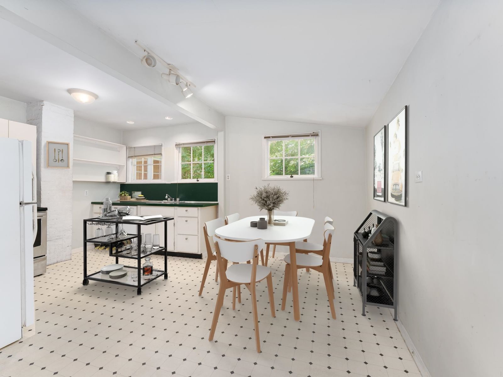 Listing Image 13