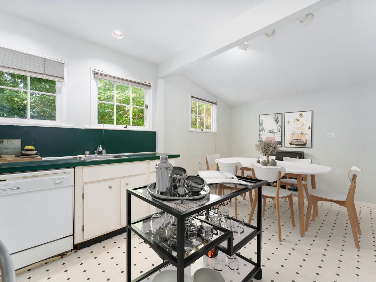 Listing Image 15