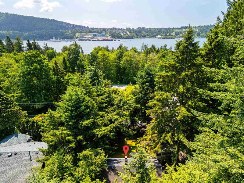 4150 Dollarton Highway, North Vancouver, V7G 1A2 | Image 2
