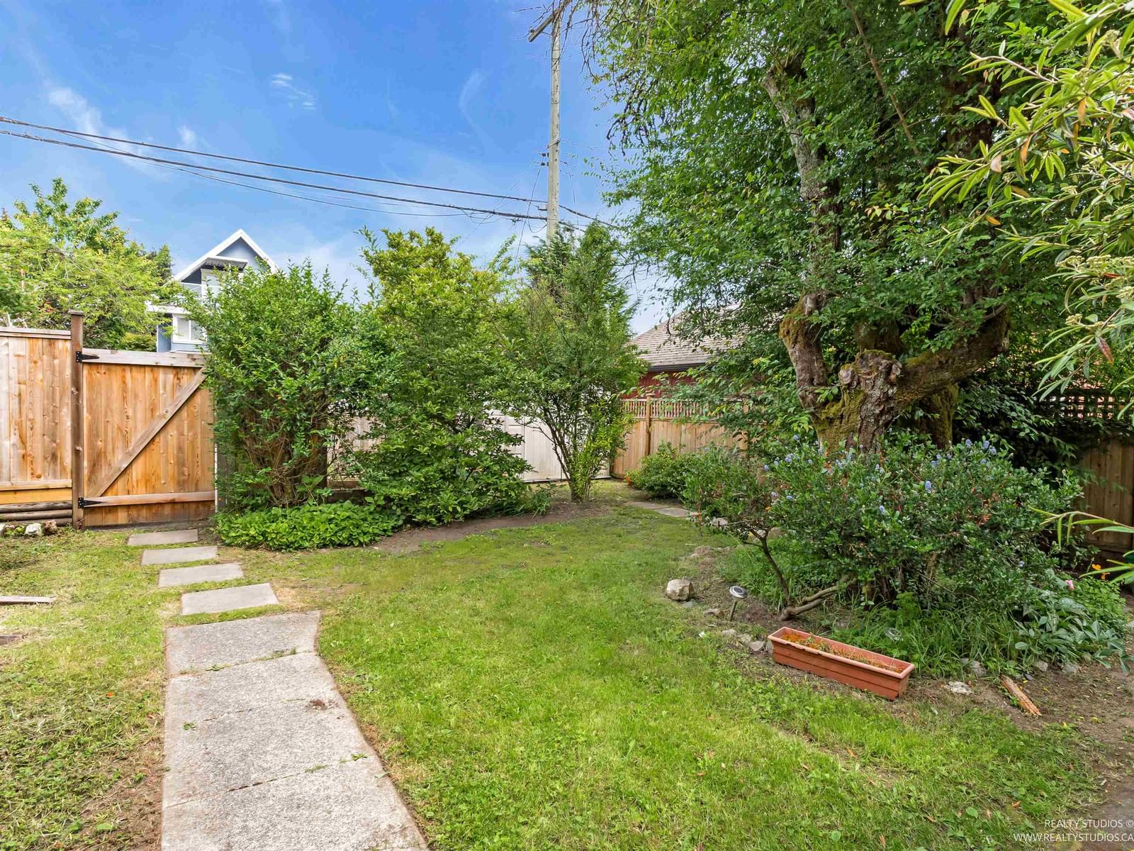 Listing Image 37