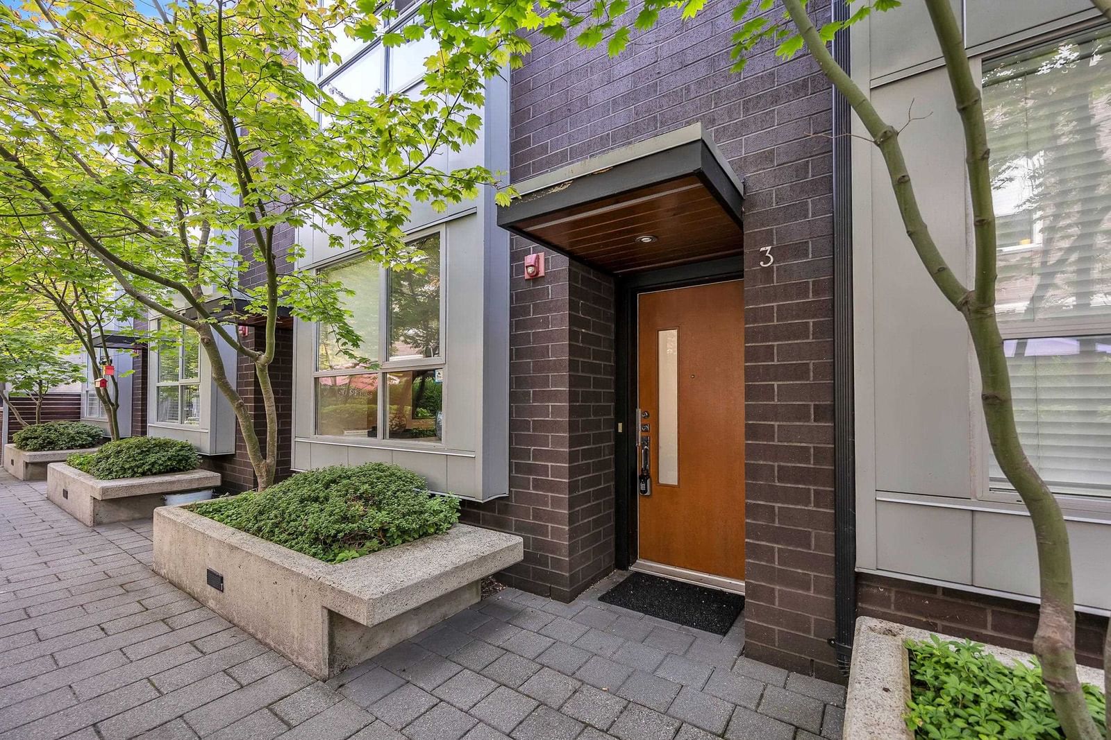 Listing Image 15