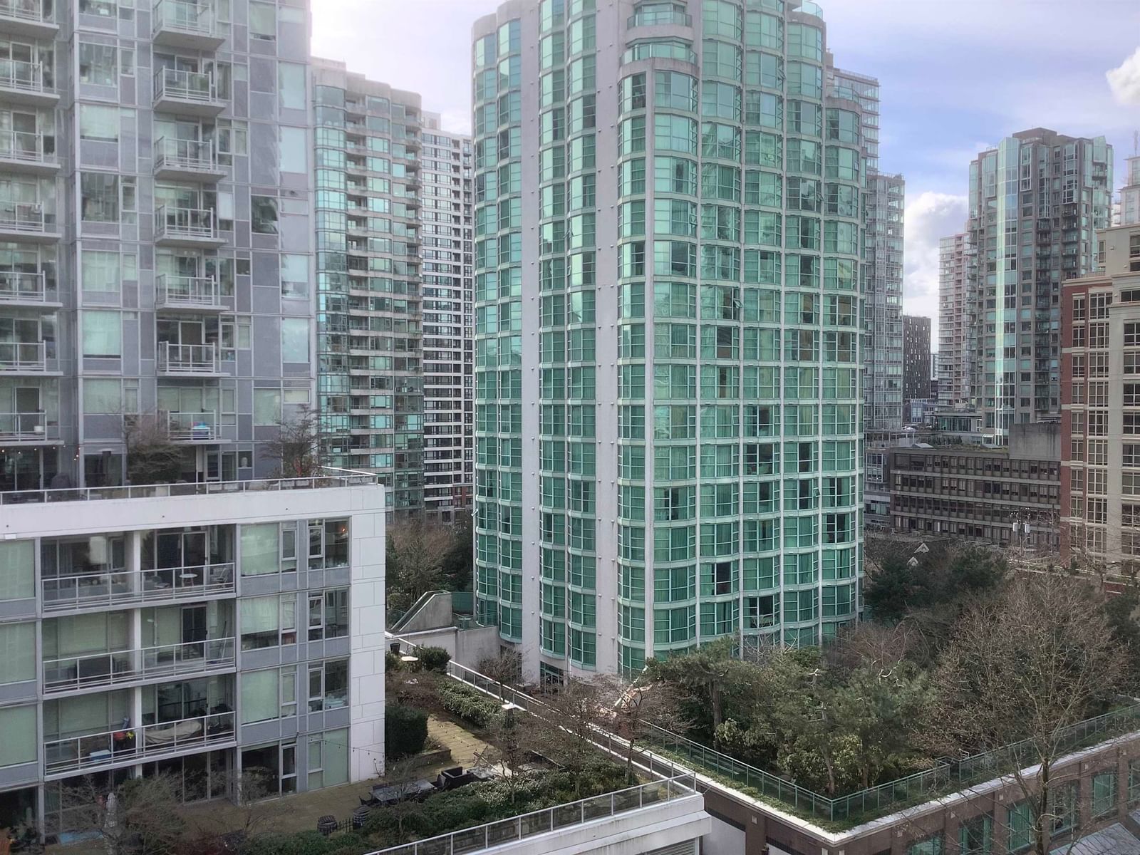 Listing Image 13