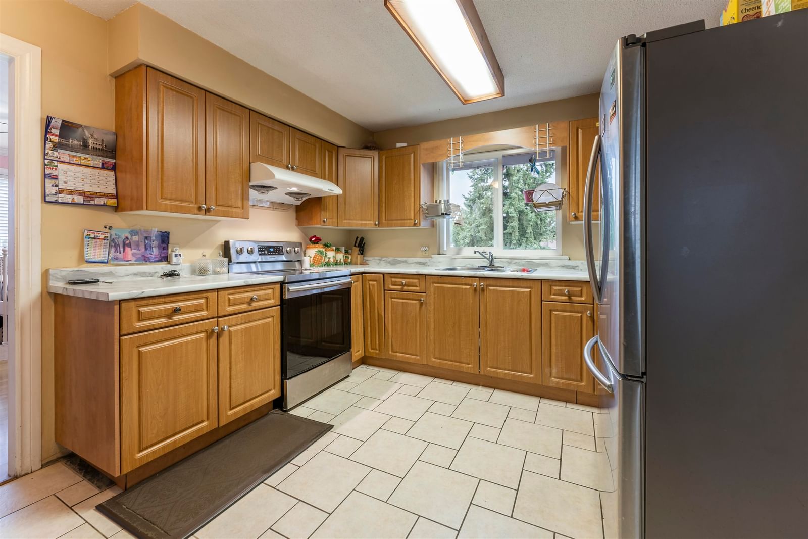 Listing Image 14