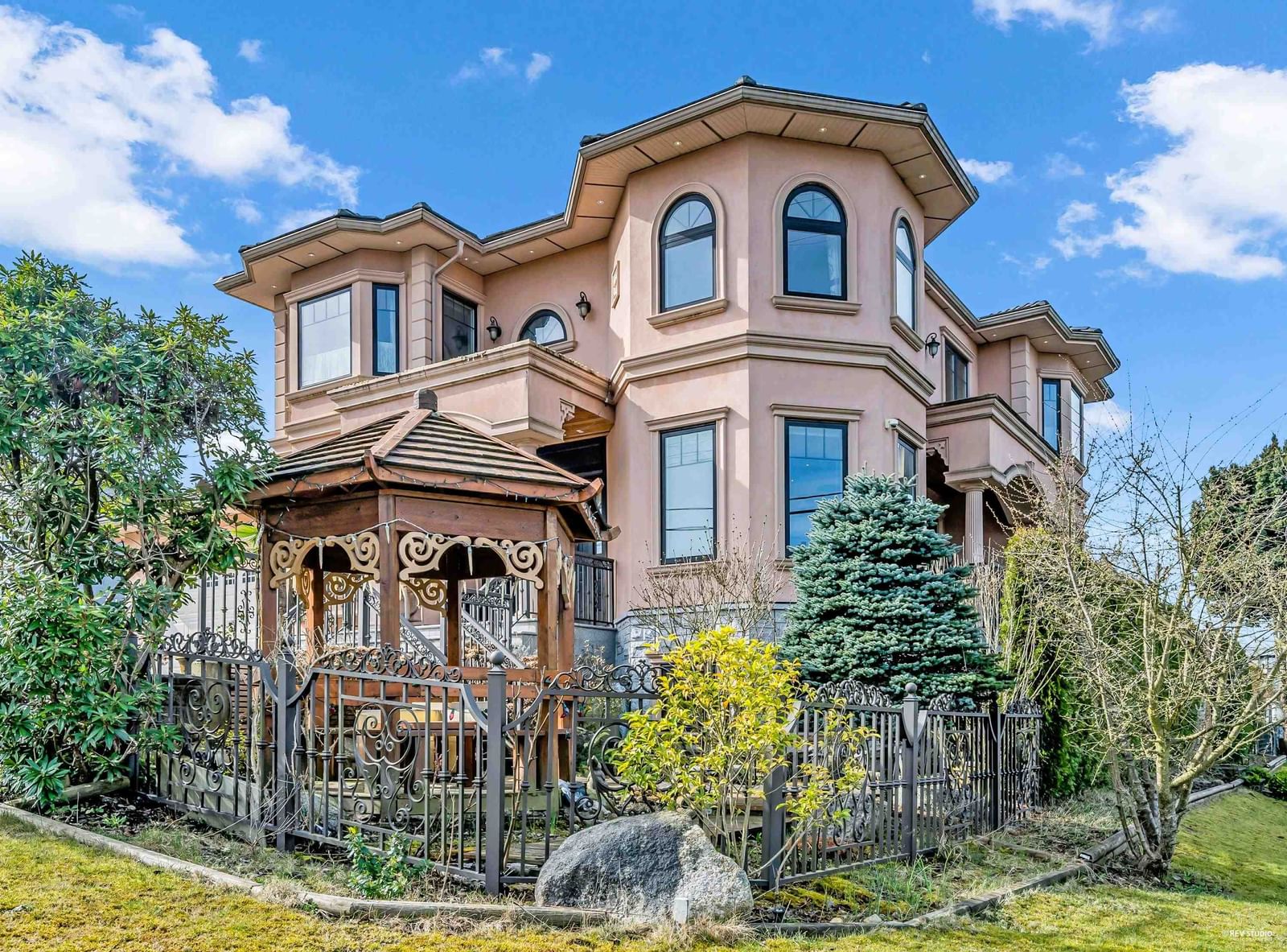 Listing Image 2