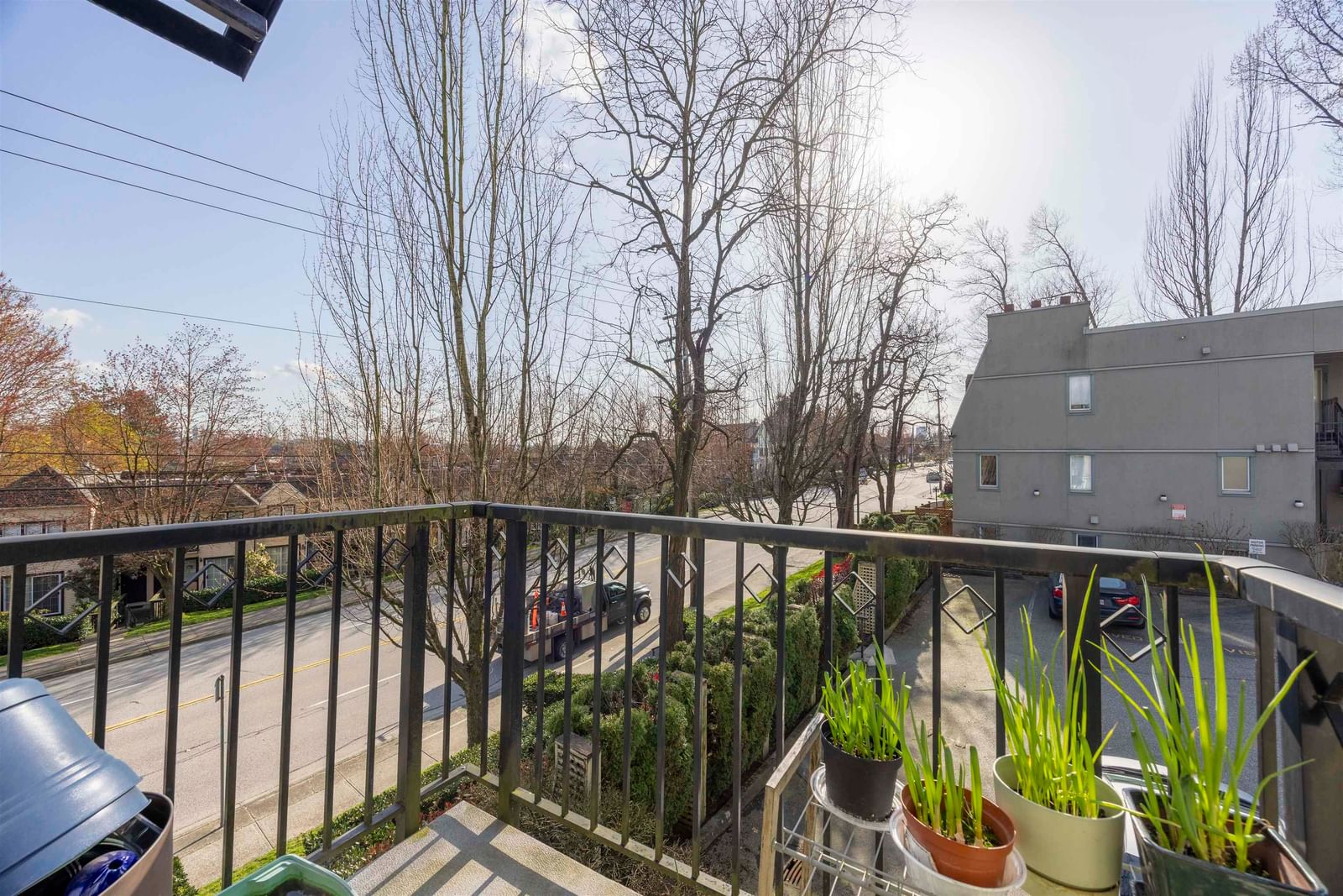 Listing Image 16